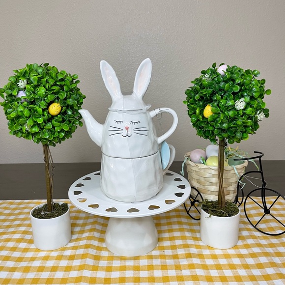 10 Strawberry street Easter decor bundle - Picture 3 of 3